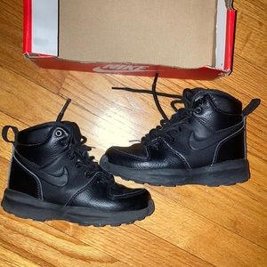 Gently Worn Nike Manola Boot.